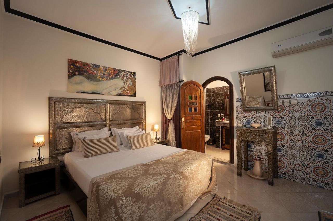 Riad De La Semaine Марракеш Экстерьер фото